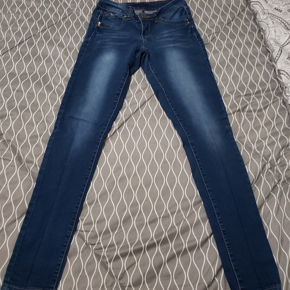 YMI Size 5 Womens Juniors Jean's (WJ9)